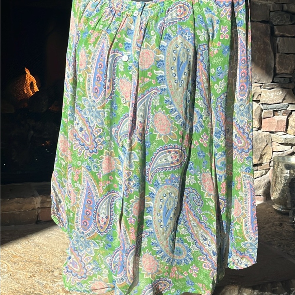 Sundance Floral Paisley Green Silk Blouse like NEW. Size L
